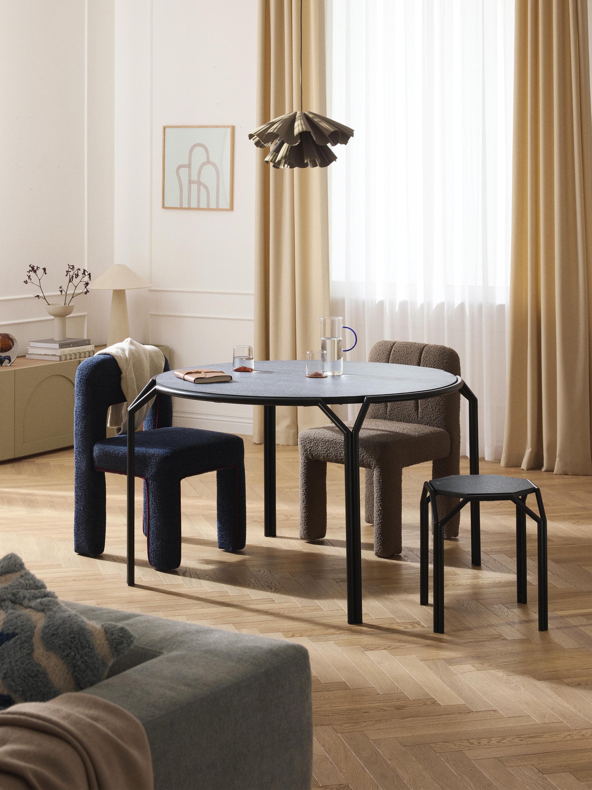 Danaro Round Dining Table, Ø 120 cm