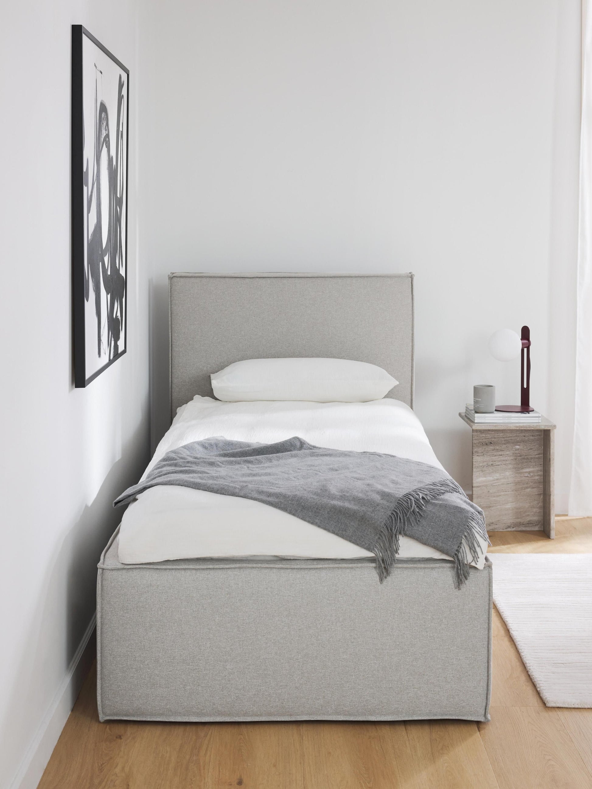 Drennova Single Bed