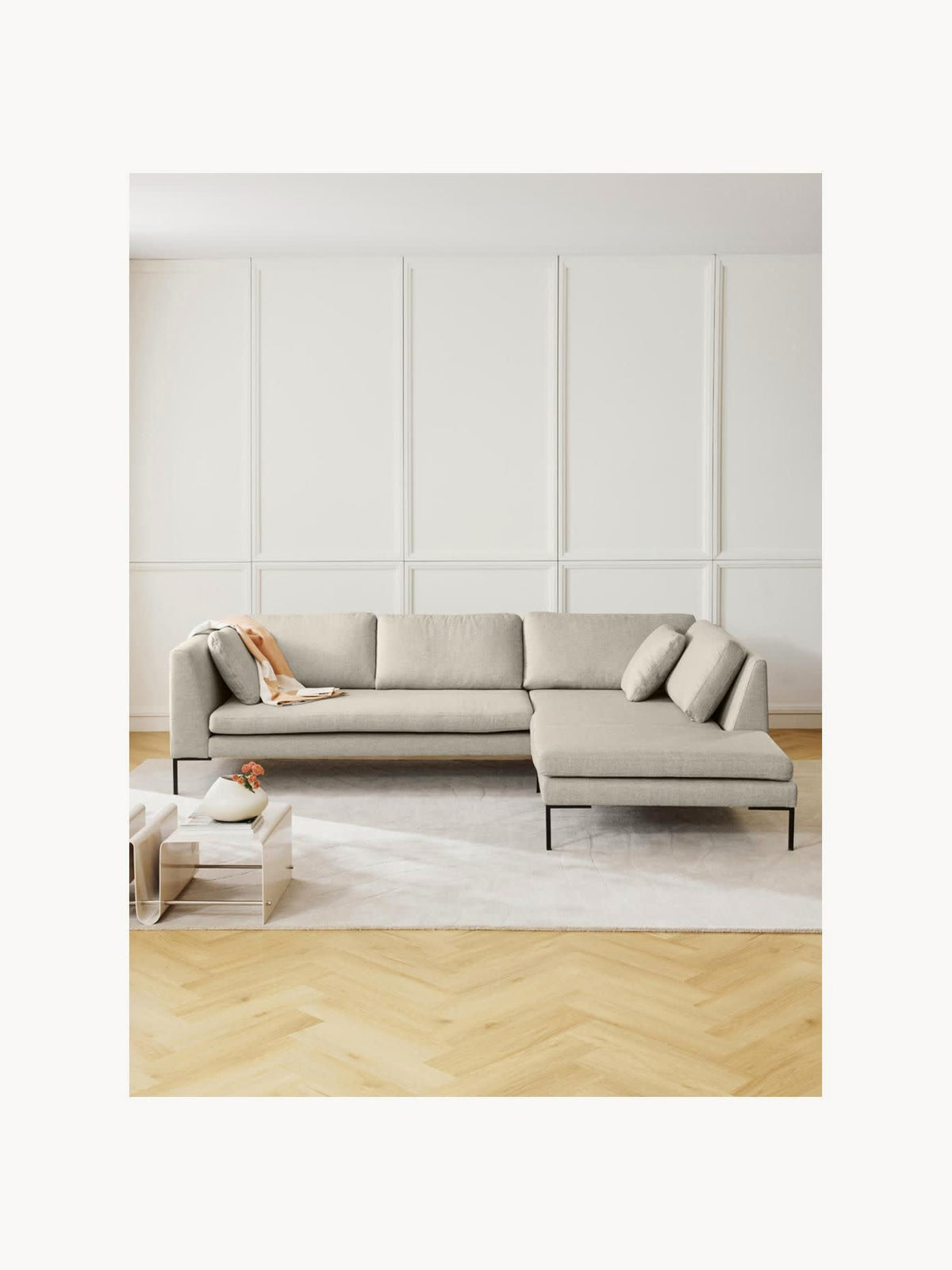 Emvano Corner Sofa with Metal Legs