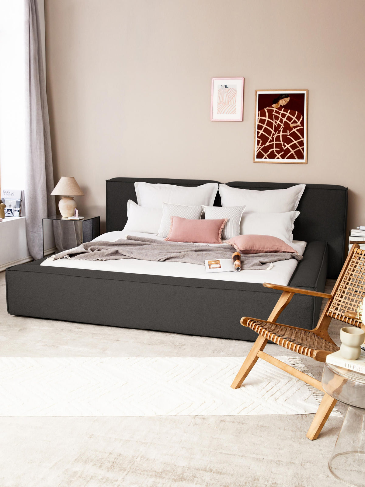 Lenzaro Upholstered Bed