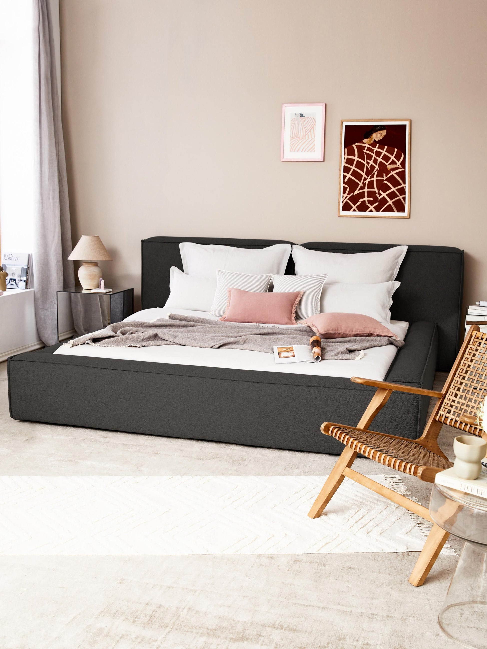 Lenzaro Upholstered Bed