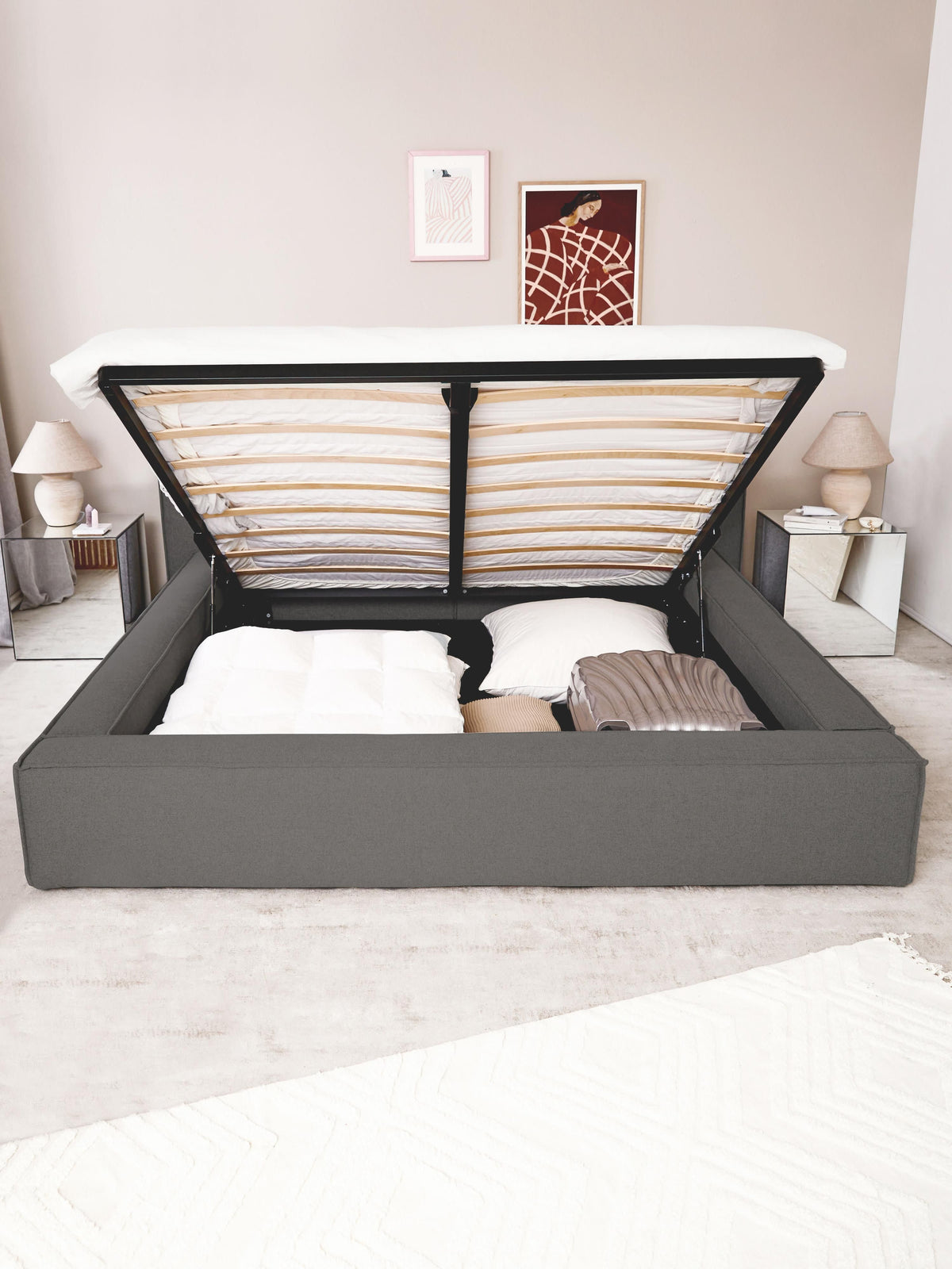 Lenzaro Upholstered Bed with Storage