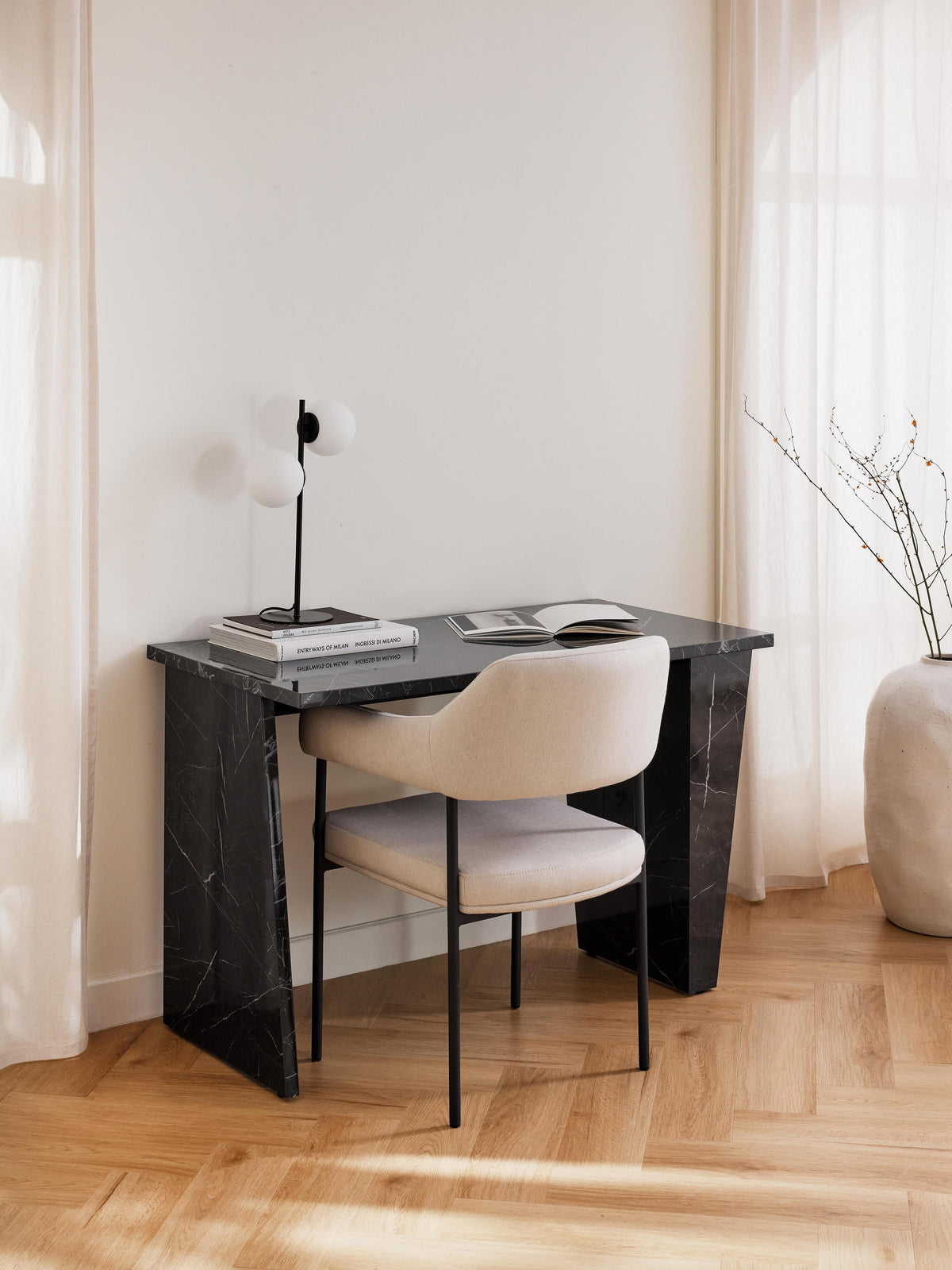 Lifia Desk in Marble Look