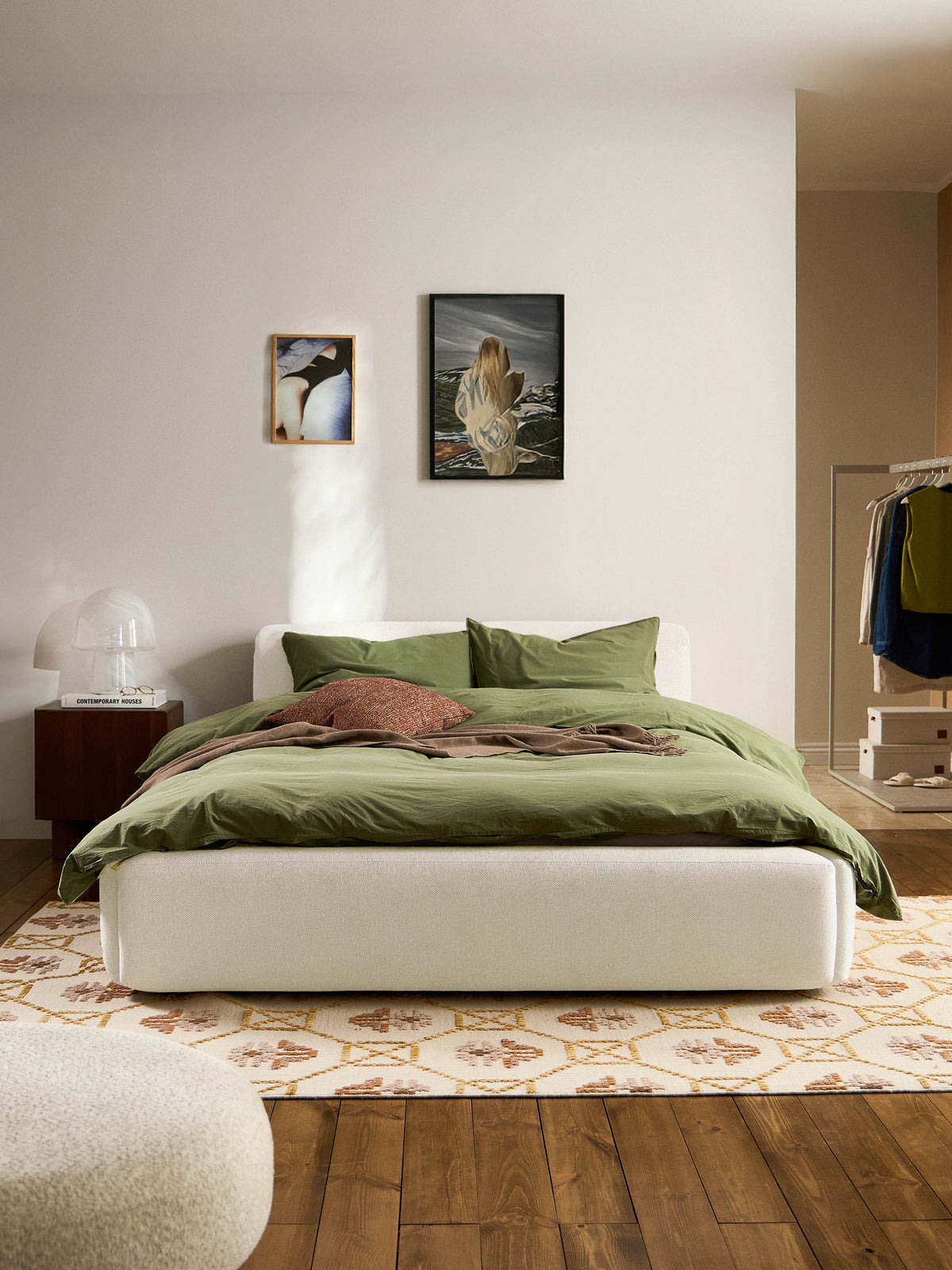 Melbrina Bed, Upholstered