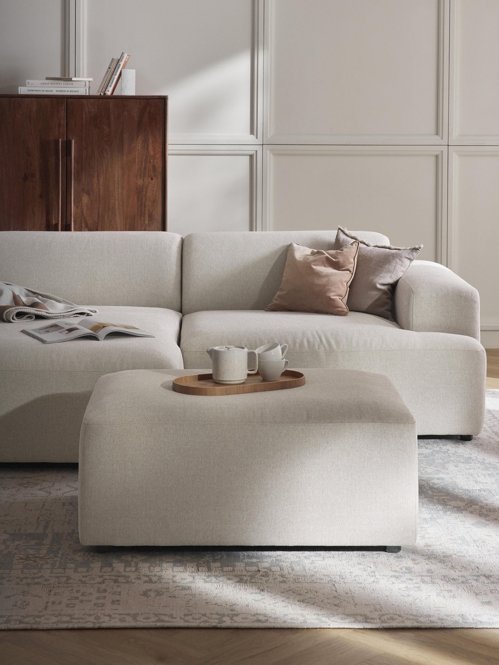 Melbrina Stool, W 99 x D 72 cm