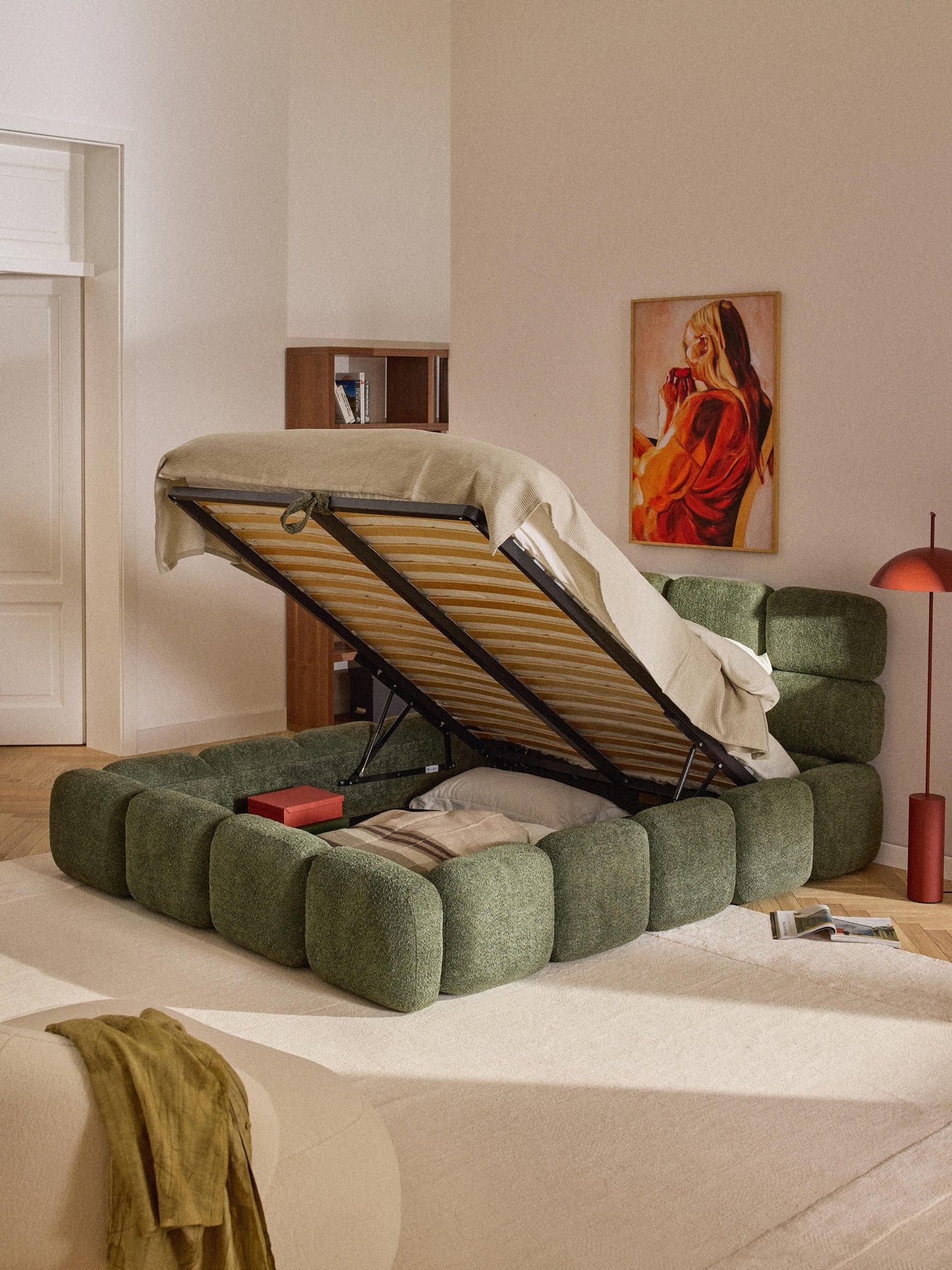Taylenza Upholstered Bed in Teddy Bouclé with Storage