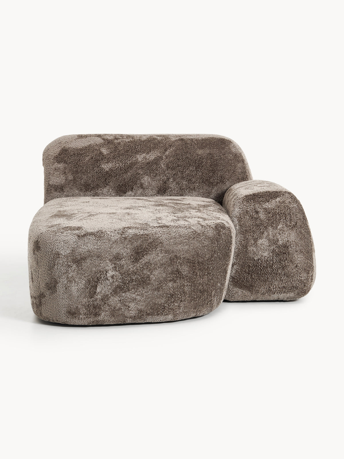Wolzania Chaise in Teddy Bouclé