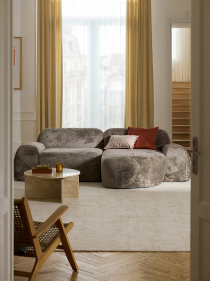 Wolzania Chaise in Teddy Bouclé