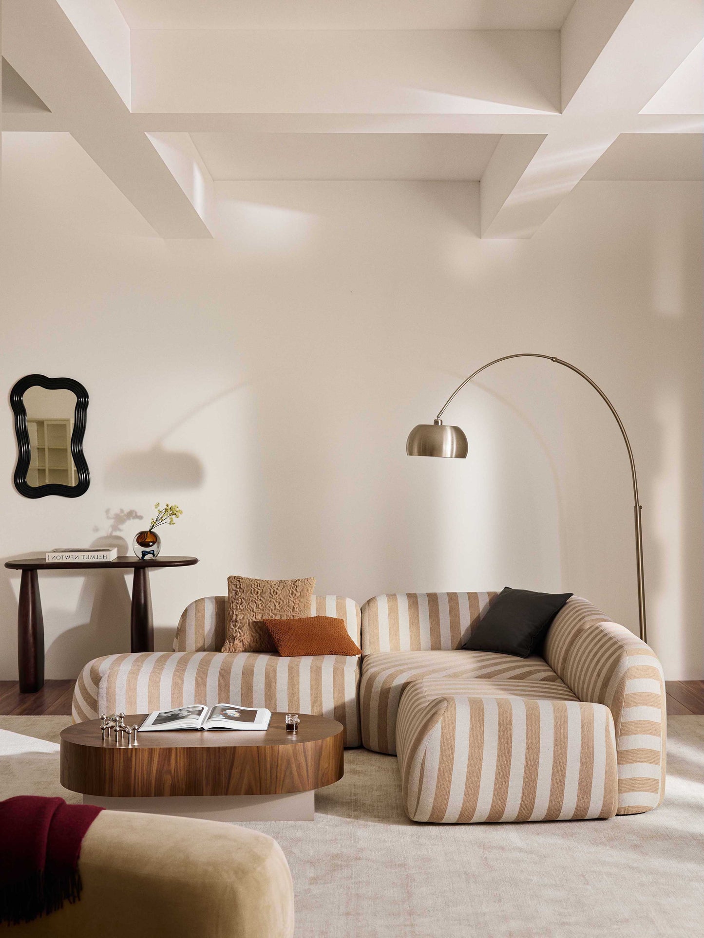 Wolzania Striped Modular Corner Sofa (4-Seater) with Chaise Longue